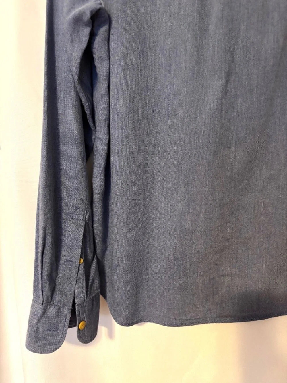J.Crew Men's Chambray Button Down Shirt Light Wash Denim Size: M Slim Fit